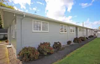 2/20 Victoria Avenue, Palmerston North