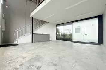 70m2 Road Front Unit | Ormiston Workshops