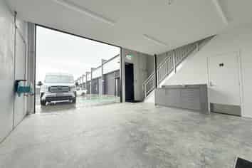 70m2 Road Front Unit | Ormiston Workshops