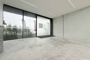 70m2 Road Front Unit | Ormiston Workshops