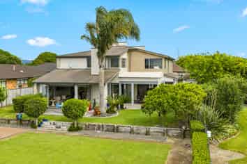 16 Pescara Point, Karaka