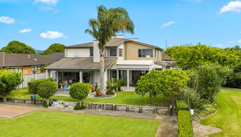 16 Pescara Point, Karaka