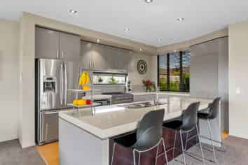 16 Pescara Point, Karaka