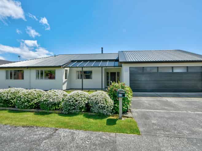 47 Aotea Crescent and 67 Norton Street, Gore