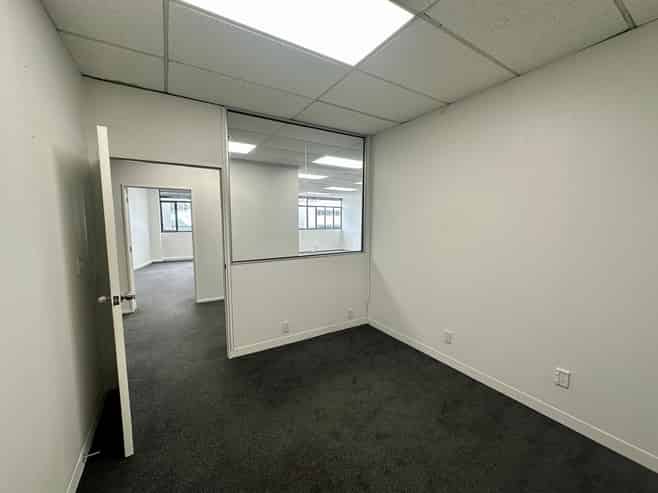 Cost Effective Kingsland Office