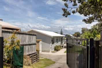 866A Papamoa Beach Road, Papamoa Beach