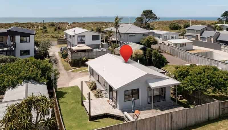 866A Papamoa Beach Road, Papamoa Beach