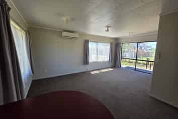 2/4 Marae Street, Waipawa