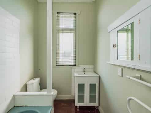 25 Beatty Street, LEVIN