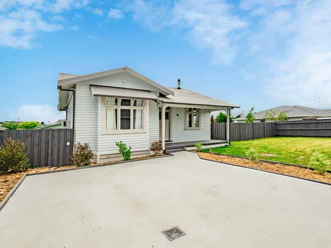 25 Beatty Street, LEVIN