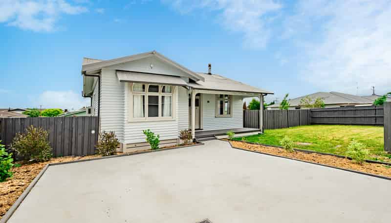 25 Beatty Street, LEVIN