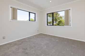4B Mirrabooka Avenue, Botany Downs