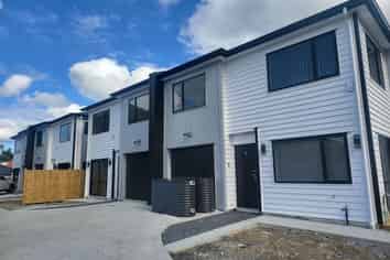 4B Mirrabooka Avenue, Botany Downs