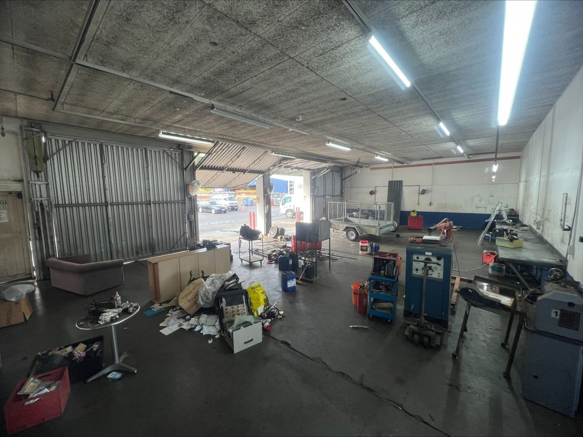 Multi-use industrial on Corunna Bay - Vista 3