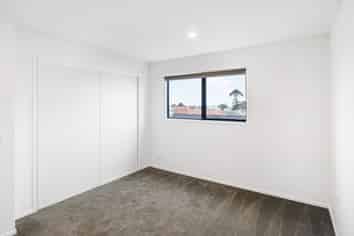 11/10 Willcott Street, Mount Albert