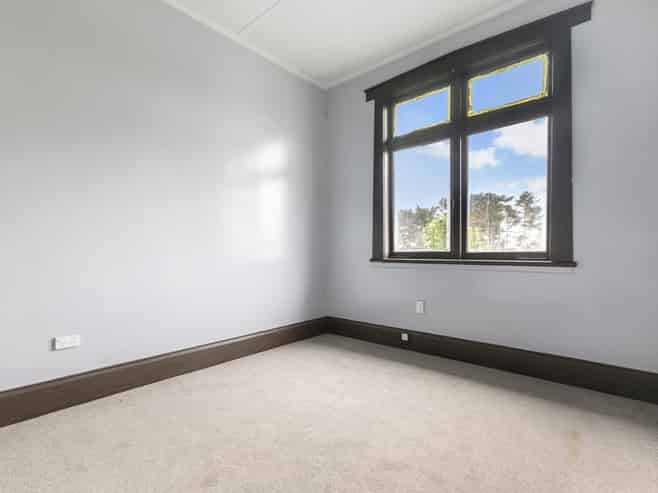 76 AKA AKA ROAD, Puni