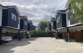 8B/76-78 Carrington Avenue, Silverdale