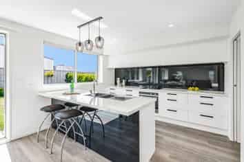 49 Tobollie Drive, ROLLESTON