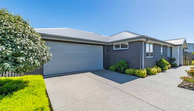 49 Tobollie Drive, ROLLESTON