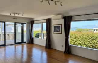 1A Aberdeen Road, Castor Bay