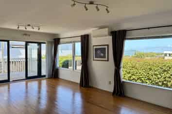 1A Aberdeen Road, Castor Bay