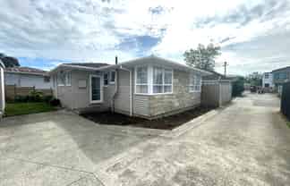 22b Nogat Street , Papatoetoe