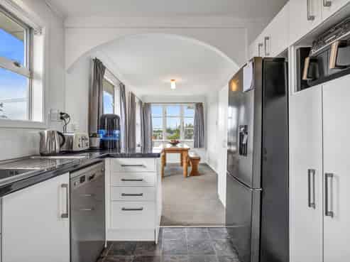 151 Portia Street, Stratford