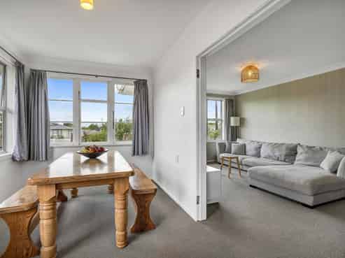 151 Portia Street, Stratford