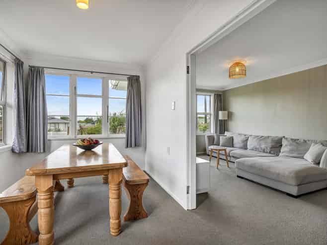 151 Portia Street, Stratford