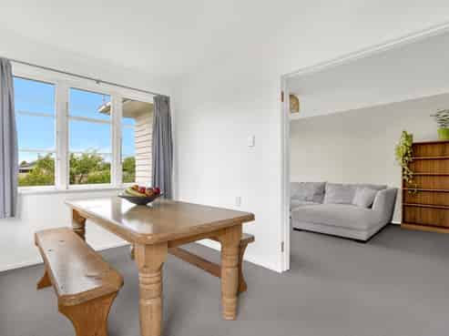 151 Portia Street, Stratford