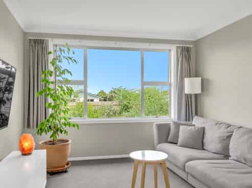 151 Portia Street, Stratford