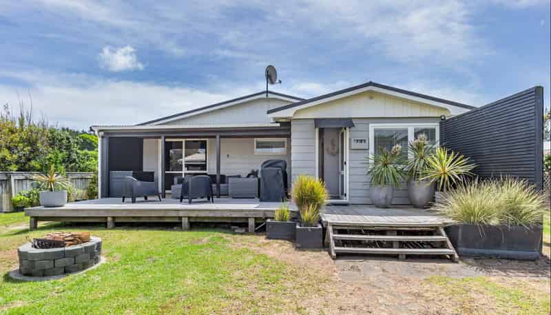 118 Rua Avenue, Waitarere Beach