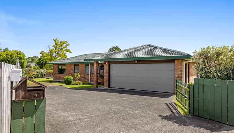 19 Sturges Road, Henderson