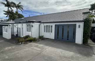 16A Red Bluff Rise, Campbells Bay