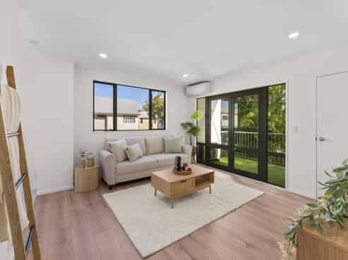 4/2 Rex Street, Riccarton