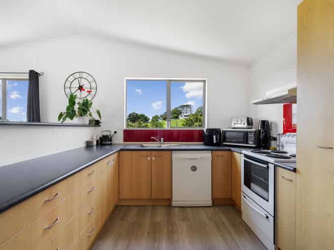 1822 State Highway 12, Paparoa