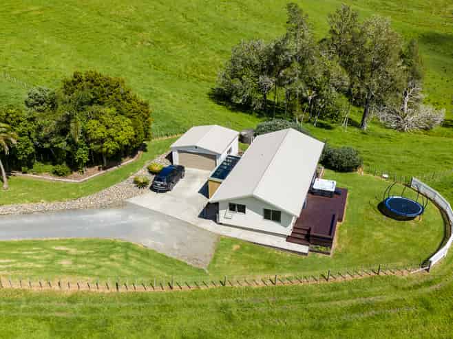 1822 State Highway 12, Paparoa