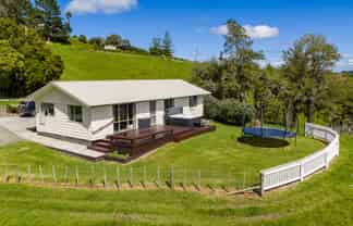 1822 State Highway 12, Paparoa