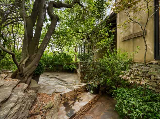 5 Lanes Road, Bridge Hill