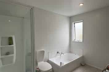 79a Bishop Street, Saint Albans