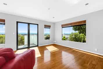 11 Olympus Way, Richmond