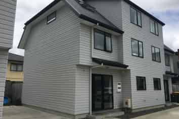 24c Hogan Street, Hamilton East