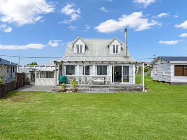 46 One Tree Point Road, One Tree Point