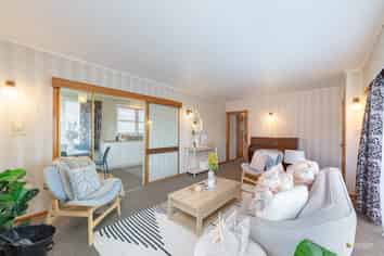 18 Mark Avenue, Paparangi