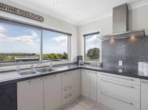 12 Haden Place, Omokoroa