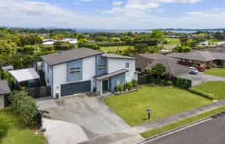 12 Haden Place, Omokoroa