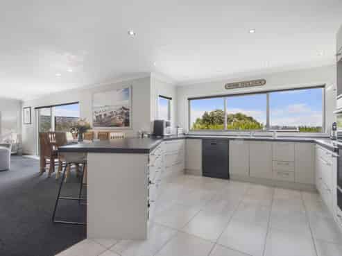 12 Haden Place, Omokoroa