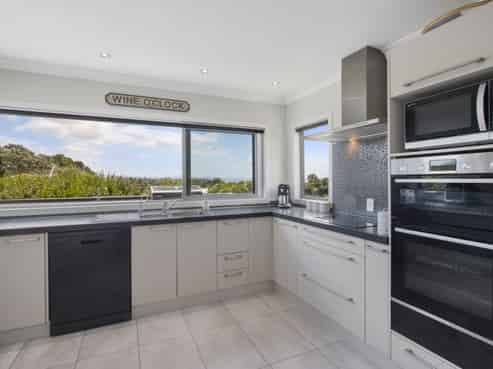 12 Haden Place, Omokoroa