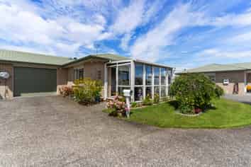 50/8 Village Place, Tuakau