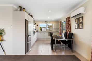 50/8 Village Place, Tuakau